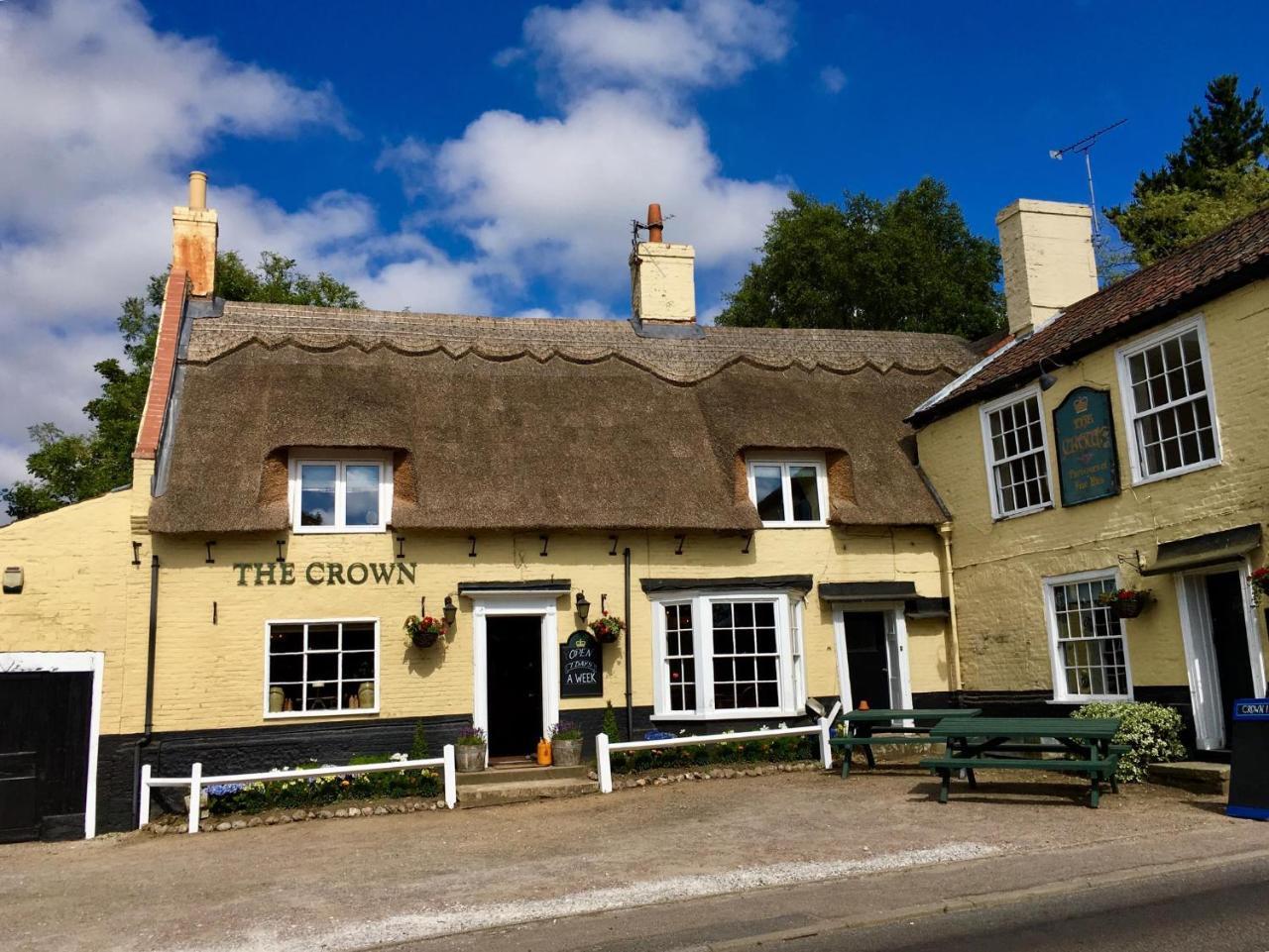 Smallburgh The Crown Inn المظهر الخارجي الصورة